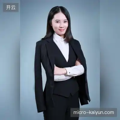 高士其